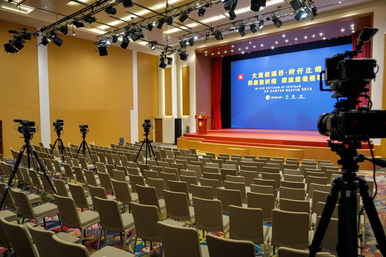 现场直击:某品牌发布会因艺人迟到两小时,媒体集体离场 - 51黑撩 现场直击:某品牌发布会因艺人迟到两小时,媒体集体离场 - 51黑撩